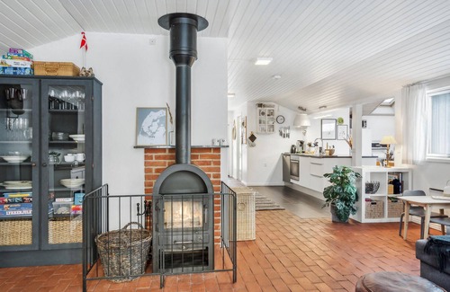 Brovst House | You can spend your vacation here in the old vacation home area of Tranum Strand.