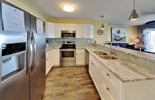 Put-in-Bay Condo | You Deserve the Best! NEW 4 BR, 3 BA - Two Lakefront Decks -12 ppl max- C205
