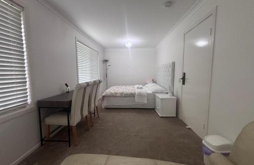 Barellan Point House | YOU guest house