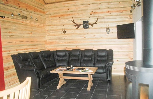 Gardsjo House | You make a quiet area vacation surrounded by wooded hills.