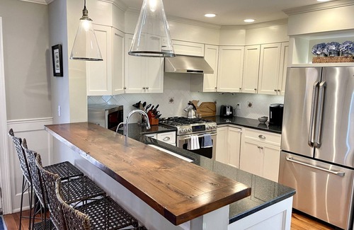 Nantucket House | “You've Got Whale" - Charming Nantucket Home + Patio Firepit - Walk to Bike Path
