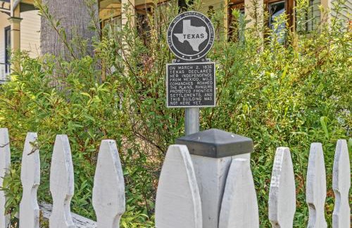 Galveston House | Your 1878 historic Shaw House awaits