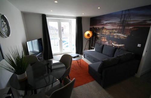 Bristol Villa | Your Apartment | Bristol Brunel Loft - No.1