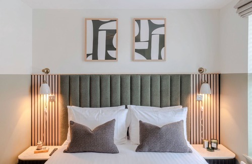 East Walworth Apartment | Your Apartment | Two Bed Apartment with Terrace