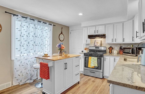 Rochester House | Your beautiful home away from home