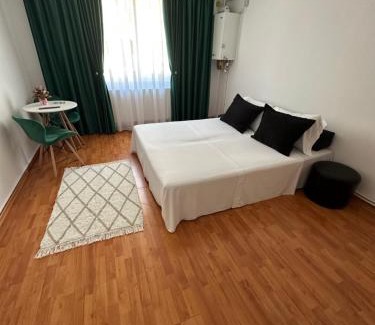 Piatra Neamt Apartment | Your Cozy Home