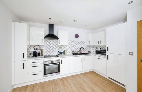 Brooklands Apartment | Your Cozy Stay in Romford