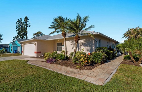 South Venice House | Your Dream Vacation With Private Pool Near Many Beaches