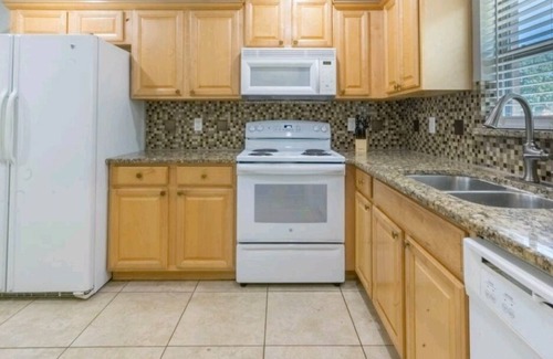 Winter Garden Villa | Your Enchanted Winter Garden Home ***SANITIZED***
