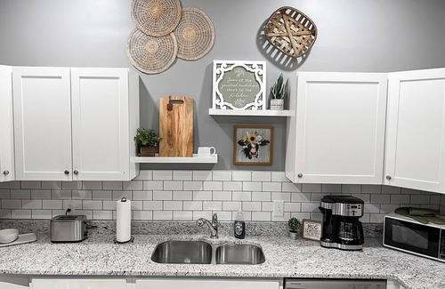 Murfreesboro House | Your home away from Home. 4 blocks from downtown, 2 miles from MTSU