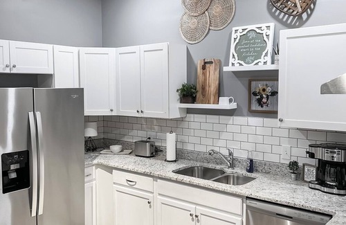 Murfreesboro House | Your home away from Home. 4 blocks from downtown, 2 miles from MTSU