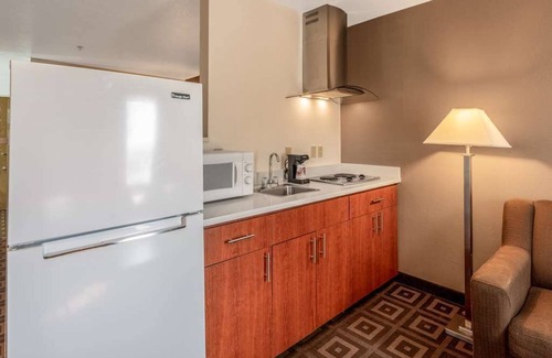 Tri-Cities House | Your Home Away From Home! Family-Friendly unit awaits! Near Columbia River!