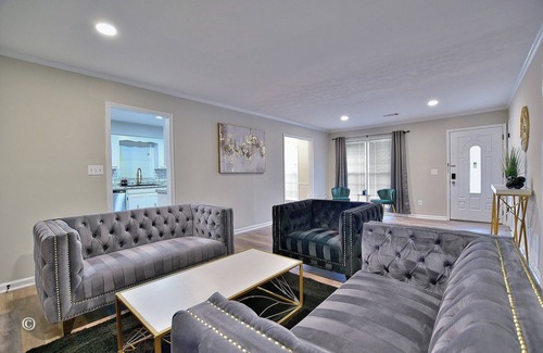 Columbus House | Your Home away from Home w/an added Game Room for kids!