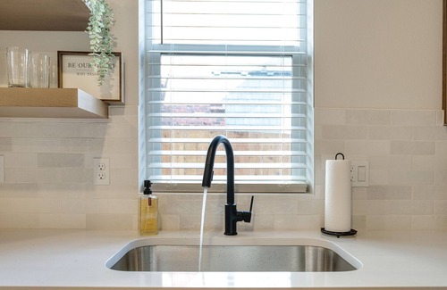 Sellwood-Moreland Condo | Your Home Away From Home - Sellwood Condo, SE PDX