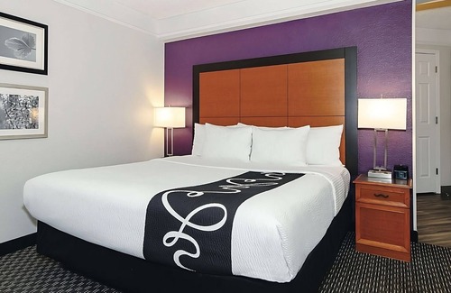 Guasti Hotel | Your Home Away From Home! Family-Friendly Unit To Relax. Near Golden Oak Park