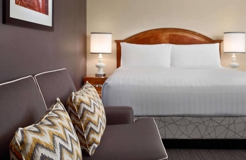 Gwinnett Place Hotel | Your Home Away From Home! Family-Friendly unit awaits! Near Gwinnett Place Mall