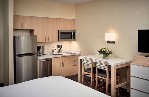 Gwinnett Place Hotel | Your Home Away From Home! Enjoy 2 Spacious units w/Kitchen and Pool Access