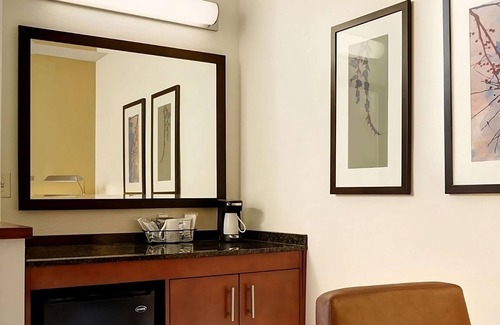 Gwinnett Place Apartment | Your Home Away From Home! 4 Family-Friendly Units! Near Gwinnett Place Mall