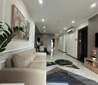 District 10 Apartment | Your home