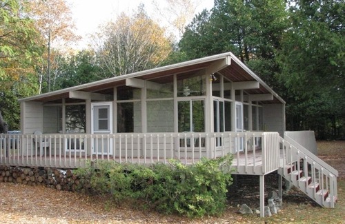 Sturgeon Bay Cottage | YOUR KEY TO THE DOOR