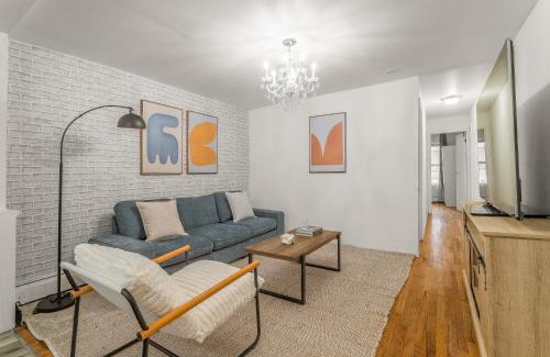 East Harlem Apartment | Your Manhattan Escape! Beautiful 3BD 1BTH Apt in Kips Bay near Top attractions