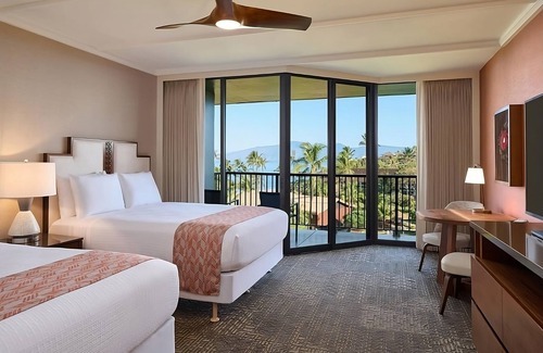 Kaanapali Hotel | Your Maui Oasis: Where Culture Meets Comfort! 2 Elegant Units, With Pool