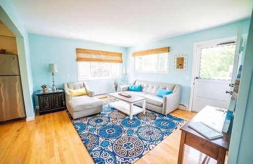 Bonnet Shores House | Your Narragansett Vacation is Calling!