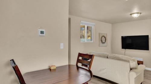 Central Colorado Springs Apartment | Your Nest Away from Home