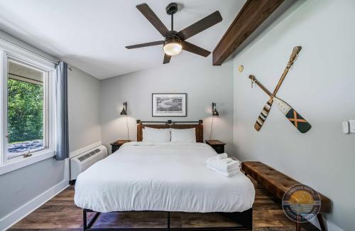 Lake Geneva House | YOUR New Luxury Lakeview Condo w Pool Access