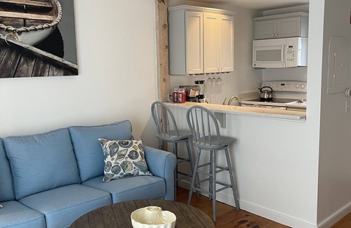 Mashpee House | Your Oasis Awaits