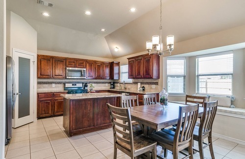 Edmond House | Your Oasis of Calm: Where Family Chaos Meets Cozy!