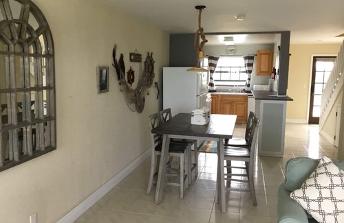 Williams Town Condo | Your oceanfront row seat to a spectacular nature show!