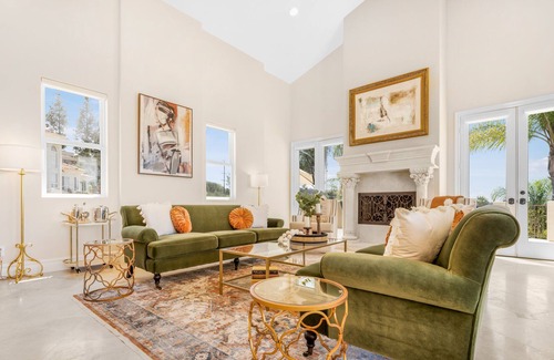 Poway House | Your own Private Resort in a Tropical Paradise