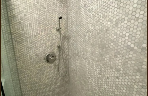 Westlake Apartment | Your Own Space TWO-gether: DTLA!
