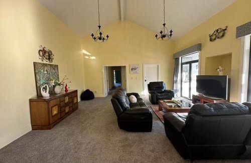 Tikitere House | Your paradise villa in Rotorua