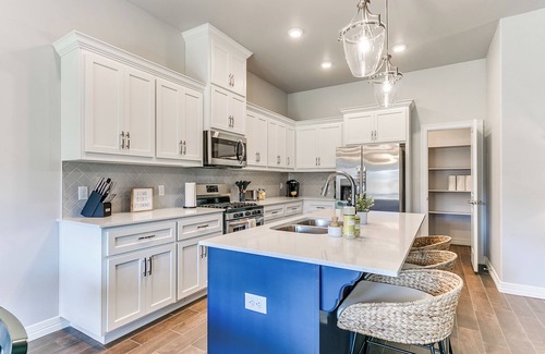 Edmond House | Your Perfect Temporary Home in Central Edmond!