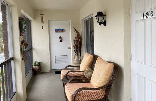 Englewood South Condo | Your piece of Paradise at Palm Manor Condo