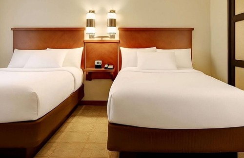 Gwinnett Place Hotel | Your Relaxing Getaway Awaits! 2 Amazing units to Enjoy, near McDaniel Farm Park