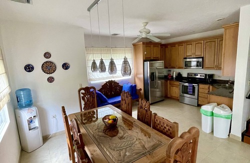 Costa Maya House | Your Retreat by the Sea - Comfortable 3 bdrm, 3.5 bath home for up to 8 guests