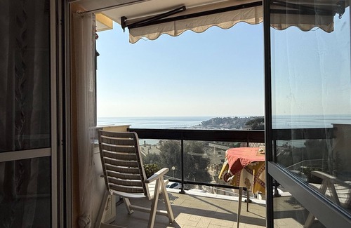 Varazze Apartment | Your retreat in Varazze - spectacular views and the sea at your fingertips!