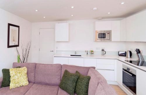 Cambridge Apartment | Your Space Apartments - Cambridge Place