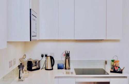 Cambridge Apartment | Your Space Apartments - Cambridge Place