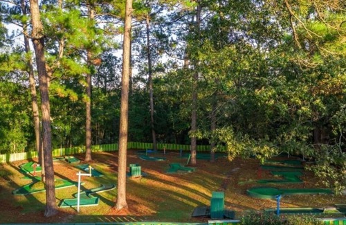 Gautier House | Your Ultimate Vacation Destination With Outdoor Pool, Tennis Court and Much More