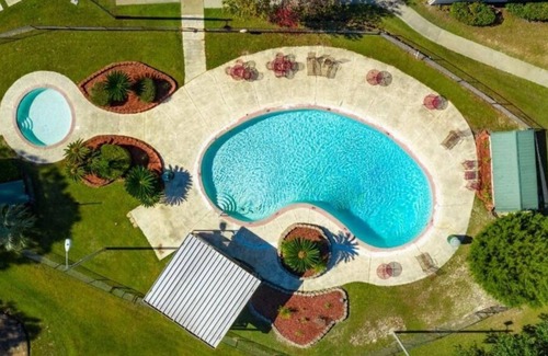 Gautier House | Your Ultimate Vacation Destination With Outdoor Pool, Tennis Court and Much More