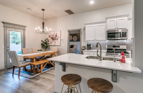 Edmond House | Your Unforgettable Temporary Haven!