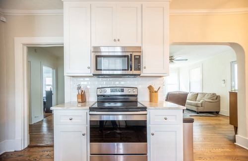 Summerville House | Your Updated Cottage for Masters Week!