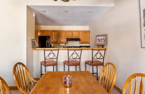 Edwards Ski Chalet | ✅ Your Vail Ski Cabin! Just Minutes to Vail, BC