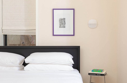 Queen Village Apartment | Yowie - Suite 205 Queen Studio