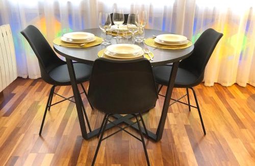 La Coruna Apartment | Yuhom casas con alma Galera 3º