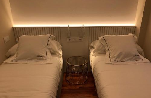 La Coruna Apartment | Yuhom casas con alma Galera 4º